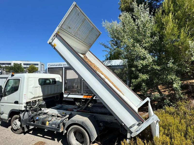 Mitsubishi Fuso FUSO CANTER 35C13 BENNE - Малотоннажный самосвал: фото 2 Mitsubishi Fuso FUSO CANTER 35C13 BENNE - Малотоннажный самосвал: фото 2