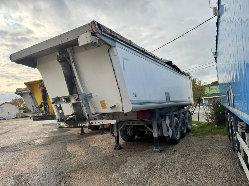 Schmitz Cargobull SGF S3 - Самосвальный полуприцеп: фото 3 Schmitz Cargobull SGF S3 - Самосвальный полуприцеп: фото 3