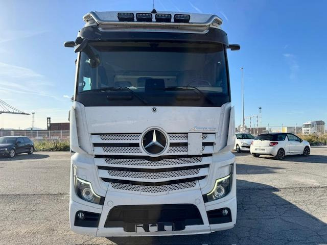 Mercedes ACTROS 1851 RETARDER - Тягач: фото 3 Mercedes ACTROS 1851 RETARDER - Тягач: фото 3