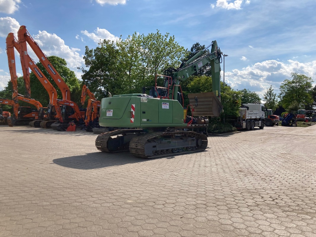 Atlas 225LC-BLUE - Гусеничный экскаватор: фото 2 Atlas 225LC-BLUE - Гусеничный экскаватор: фото 2