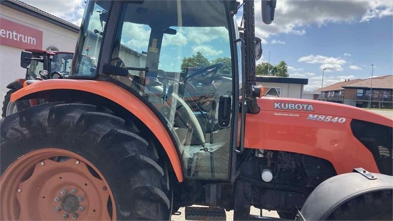 Kubota M8540N - Трактор: фото 3 Kubota M8540N - Трактор: фото 3
