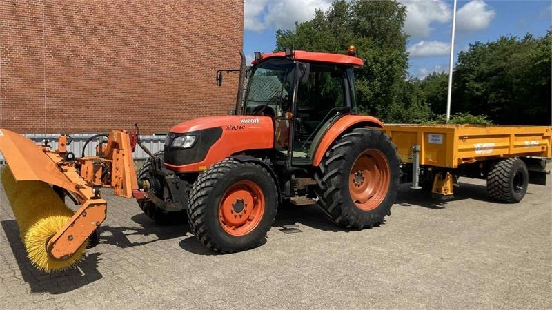 Kubota M8540N - Трактор: фото 2 Kubota M8540N - Трактор: фото 2