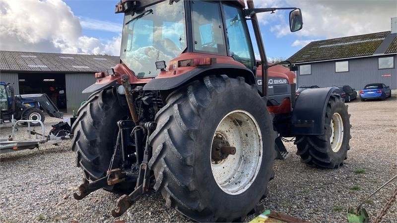 New Holland G 240 SS - Трактор: фото 4 New Holland G 240 SS - Трактор: фото 4