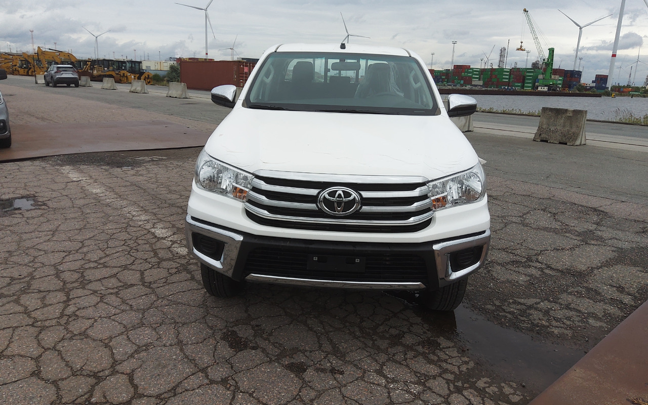 Toyota Hilux / Revo Pick-up double cabin pack security 2.4L Turbo Diesel Manual - Легковой автомобиль: фото 2 Toyota Hilux / Revo Pick-up double cabin pack security 2.4L Turbo Diesel Manual - Легковой автомобиль: фото 2