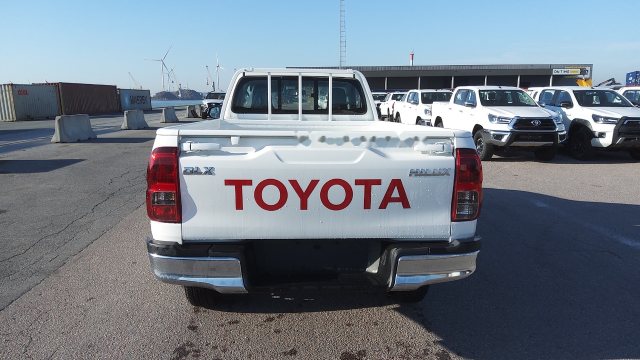 Toyota Hilux / Revo Pick-up single Cab pack security 2.4L Turbo Diesel Manual - Легковой автомобиль: фото 4 Toyota Hilux / Revo Pick-up single Cab pack security 2.4L Turbo Diesel Manual - Легковой автомобиль: фото 4