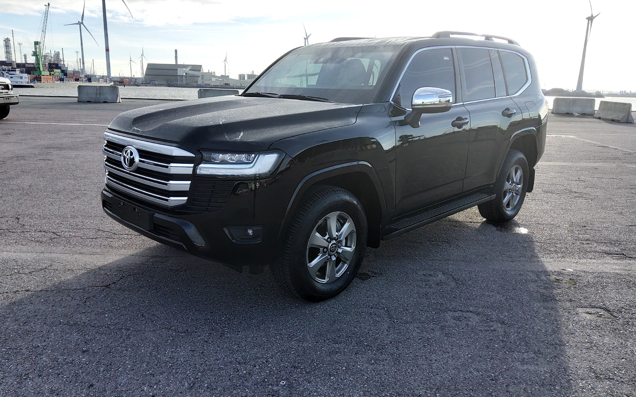Новый Легковой автомобиль Toyota Land Cruiser 300 V6 VX armoured 3.3L Turbo Diesel Automatic BR6: фото 1