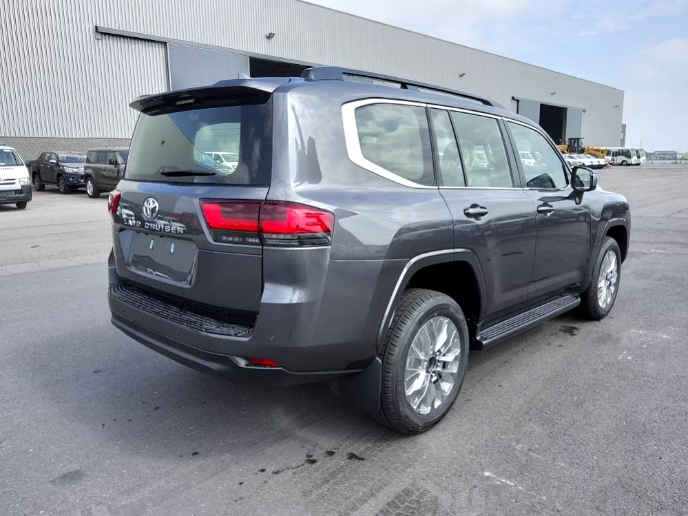 Toyota Land Cruiser 300 V6 VXR ZX 7 SEATERS / PLACES 3.5L Petrol Automatic AEOB - Легковой автомобиль: фото 5 Toyota Land Cruiser 300 V6 VXR ZX 7 SEATERS / PLACES 3.5L Petrol Automatic AEOB - Легковой автомобиль: фото 5