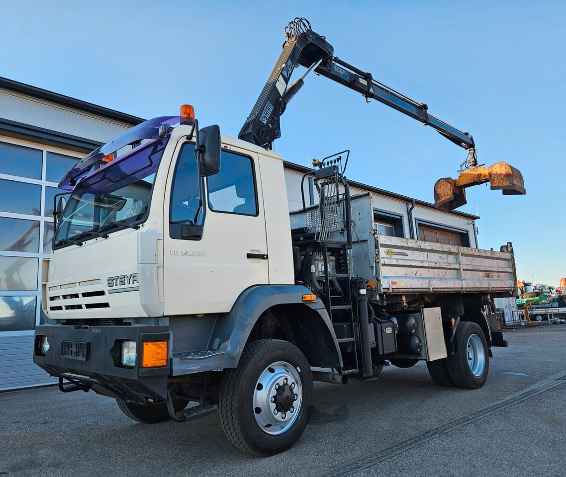MAN LE 14.250 4x4 HIAB 077BS-2 Kran Greifer - Самосвал, Автоманипулятор: фото 1 MAN LE 14.250 4x4 HIAB 077BS-2 Kran Greifer - Самосвал, Автоманипулятор: фото 1