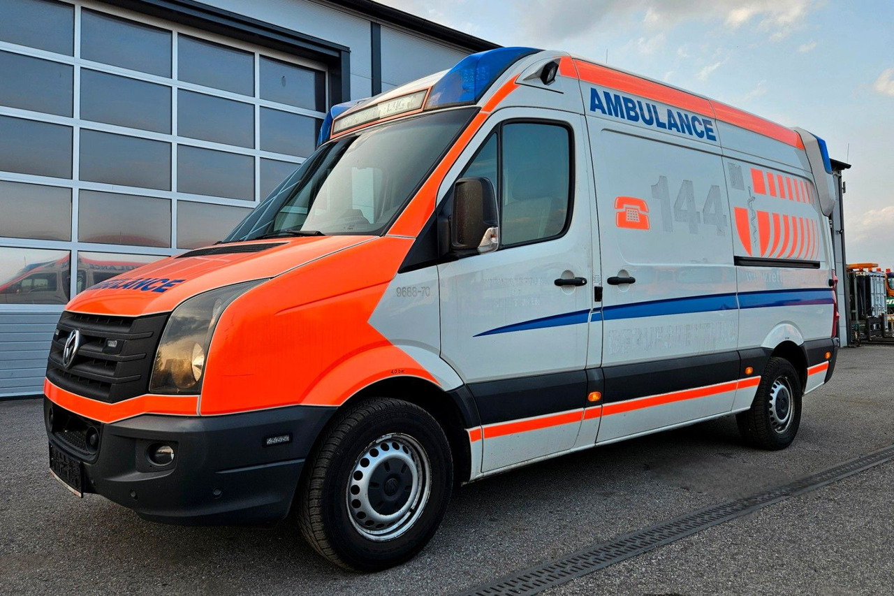 Машина скорой помощи Volkswagen CRAFTER TDI Ambulance RTW L2H2 DLOUHY: фото 1