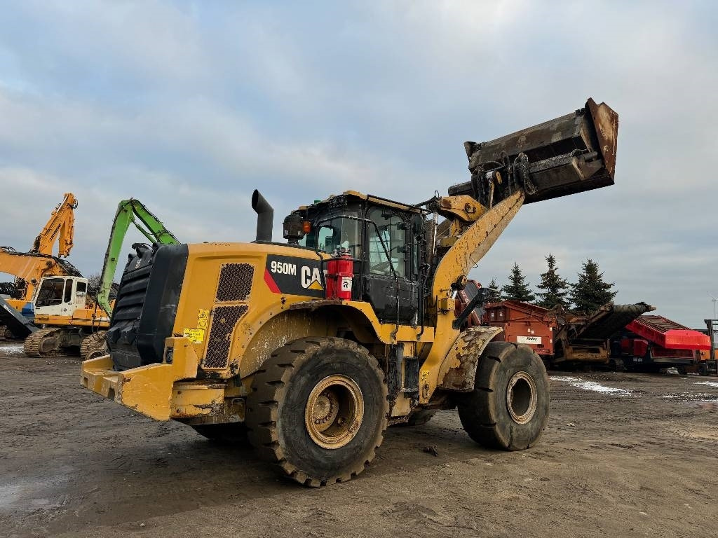 CAT 950M HighLift  - Колёсный погрузчик: фото 3 CAT 950M HighLift  - Колёсный погрузчик: фото 3