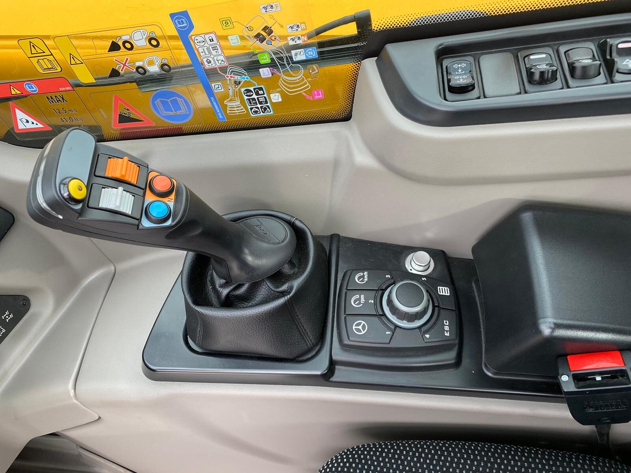 Телескопический погрузчик Dieci Agri Plus 42.7 VS EVO2 GD: фото 9