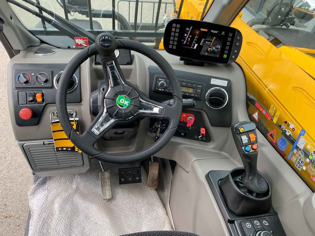 Телескопический погрузчик Dieci Agri Plus 42.7 VS EVO2 GD: фото 8