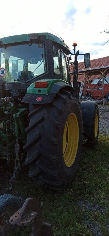 John Deere 6910 - Трактор: фото 3 John Deere 6910 - Трактор: фото 3