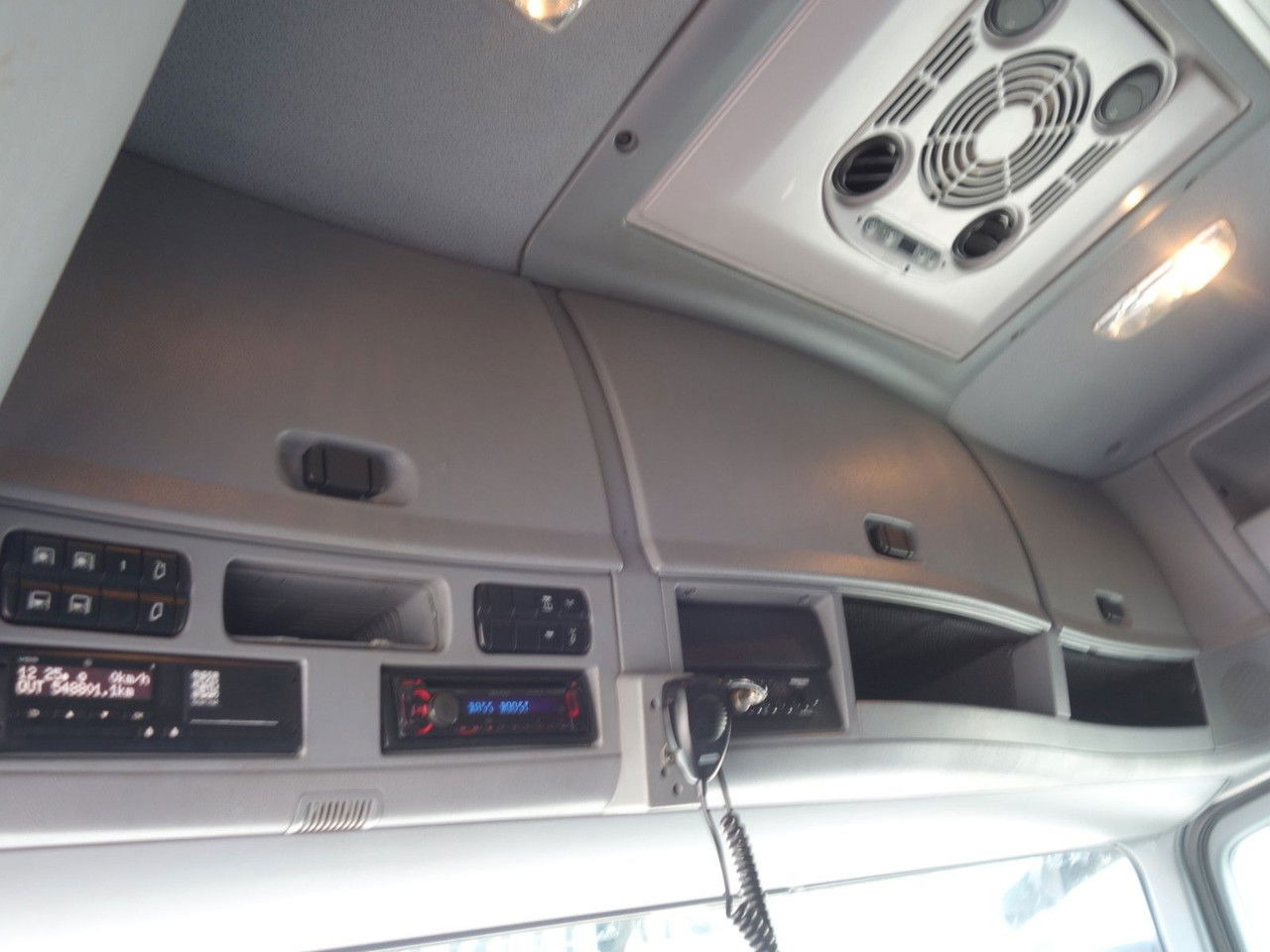 Mercedes-Benz Actros 2446 mit Rolfo für 10 PKW, Retarder в лизинг Mercedes-Benz Actros 2446 mit Rolfo für 10 PKW, Retarder: фото 19