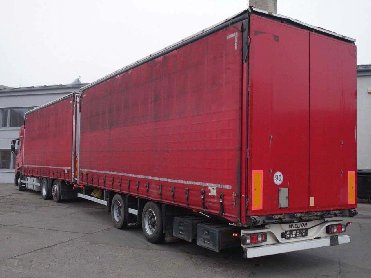 Scania R450 6x2 120cm3, Durchfahren, Retarder - Тентованный грузовик: фото 4 Scania R450 6x2 120cm3, Durchfahren, Retarder - Тентованный грузовик: фото 4