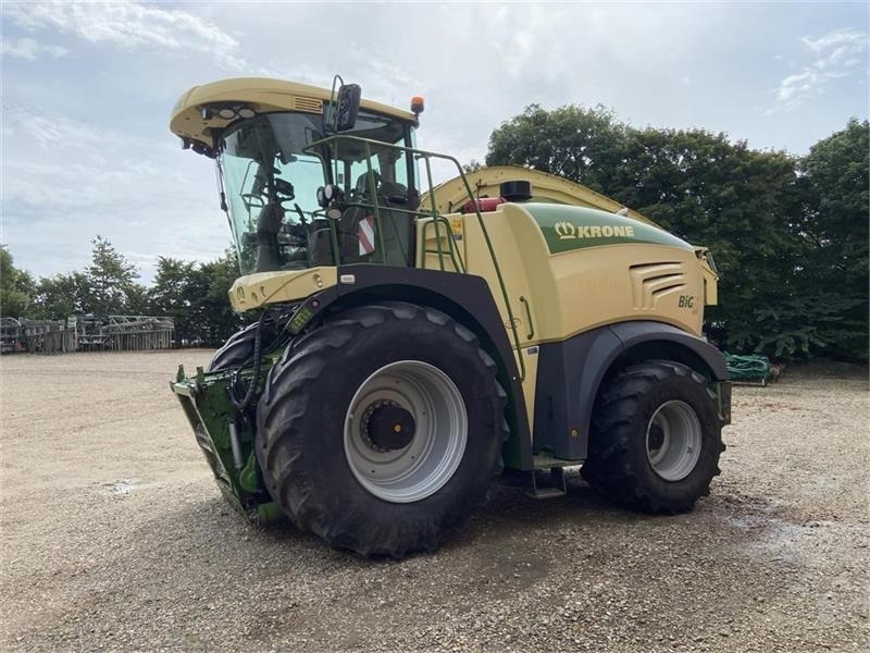 Krone Big X 630 m. Easyflow S380 & Easycollect 900 - Кормоуборочный комбайн: фото 1 Krone Big X 630 m. Easyflow S380 & Easycollect 900 - Кормоуборочный комбайн: фото 1