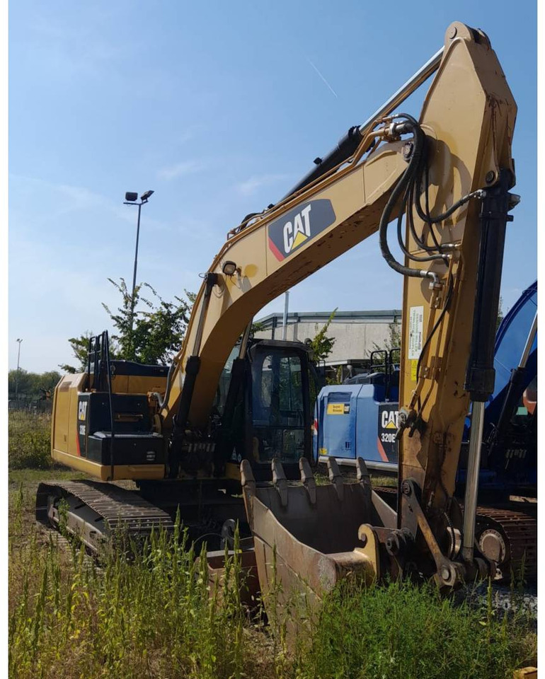 CAT 320EL - Гусеничный экскаватор: фото 2 CAT 320EL - Гусеничный экскаватор: фото 2