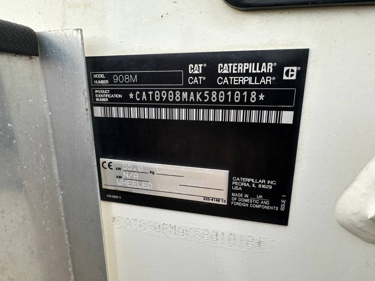 Колёсный погрузчик CAT 908M: фото 6