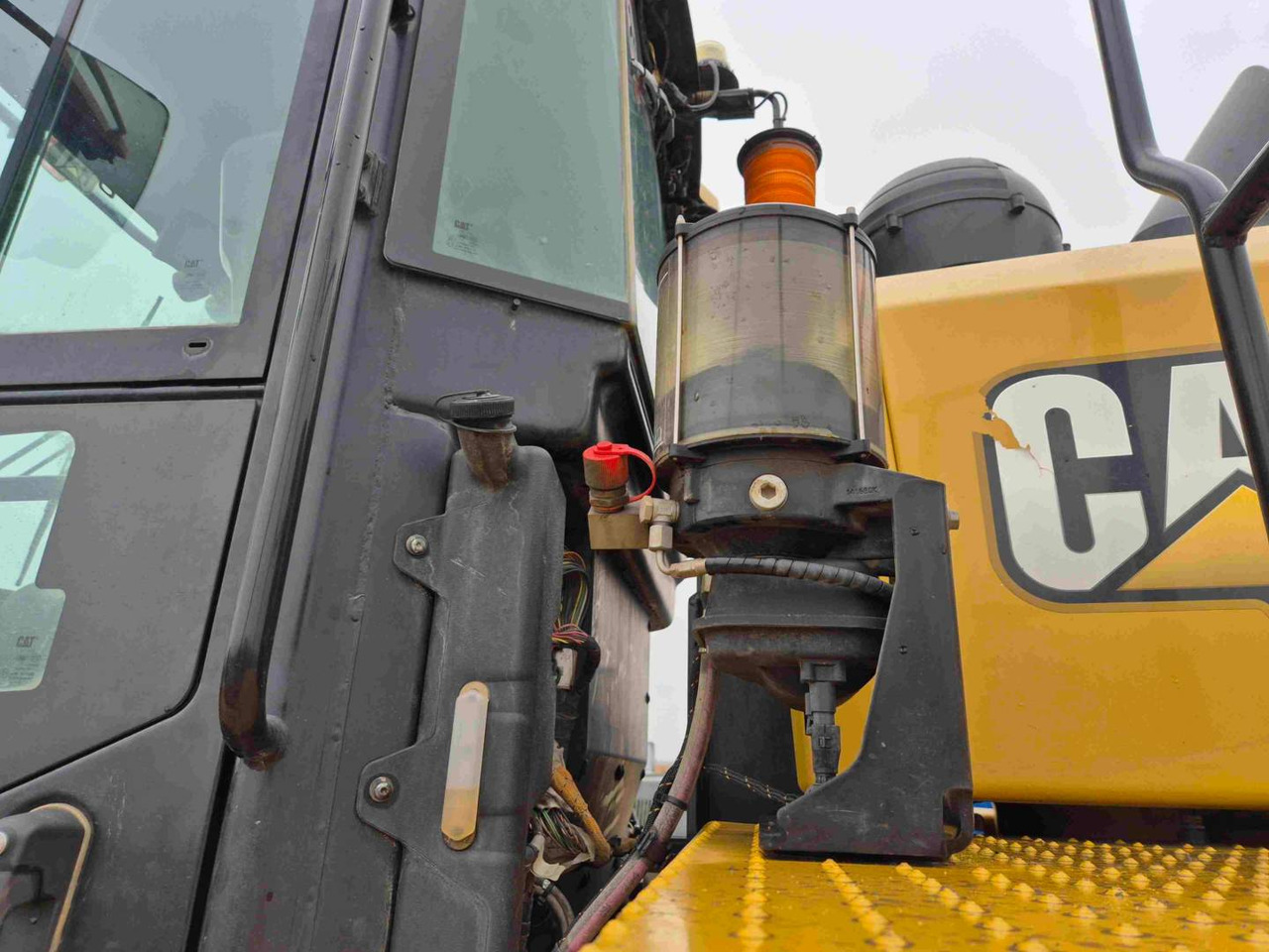 Колёсный погрузчик CAT 972: фото 17