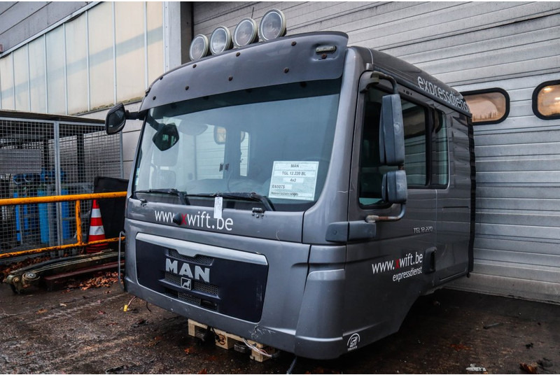 MAN F99L34 TGL - Кабина и интерьер для Грузовиков: фото 2 MAN F99L34 TGL - Кабина и интерьер для Грузовиков: фото 2