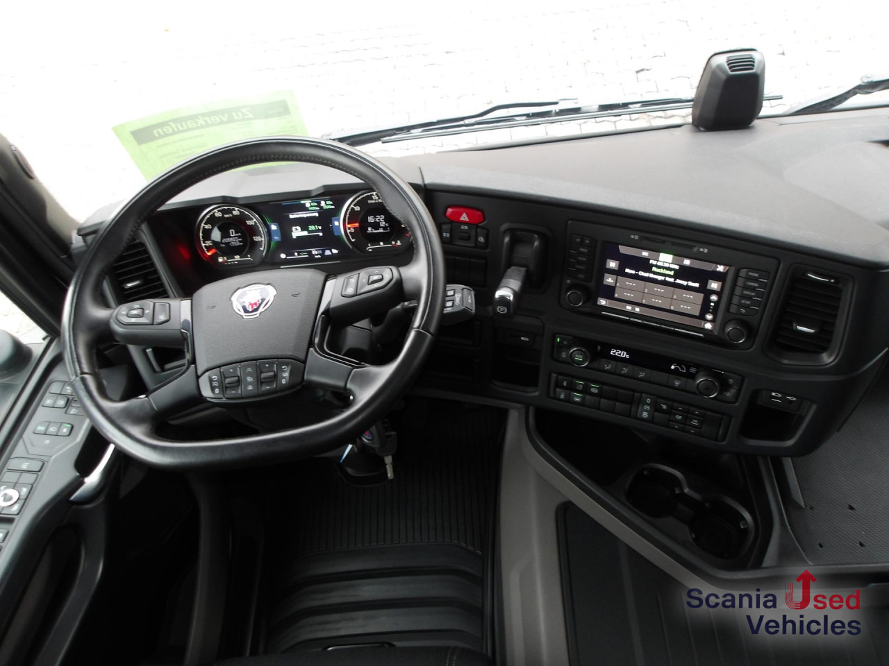 SCANIA R 460 EB - MEGA - HIGHLINE - 2x TANKs - ACC - Тягач: фото 2 SCANIA R 460 EB - MEGA - HIGHLINE - 2x TANKs - ACC - Тягач: фото 2