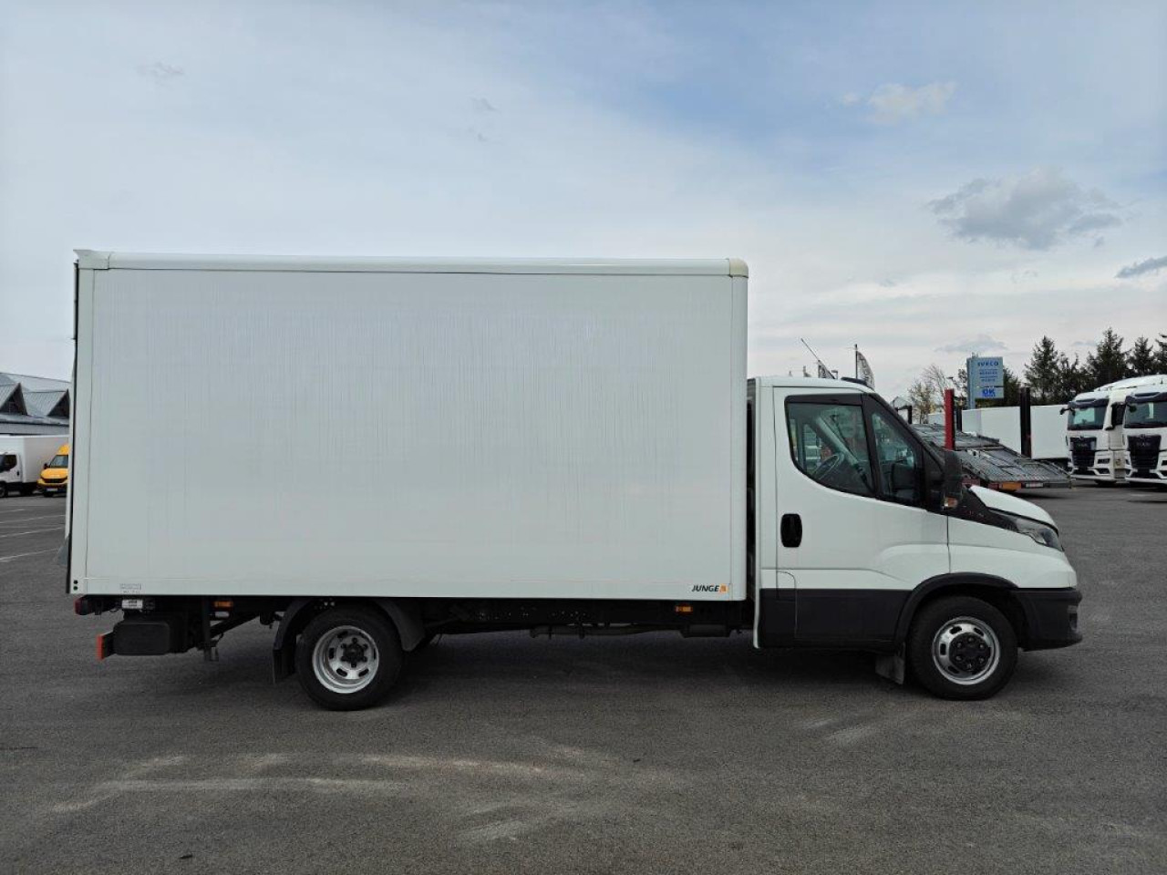 IVECO Daily 35C16H - Цельнометаллический фургон: фото 4 IVECO Daily 35C16H - Цельнометаллический фургон: фото 4