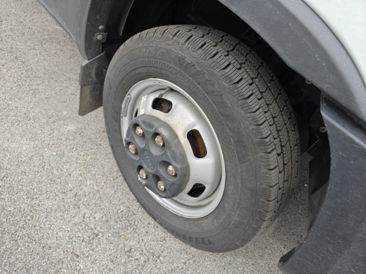 IVECO Daily 35C16H - Цельнометаллический фургон: фото 2 IVECO Daily 35C16H - Цельнометаллический фургон: фото 2