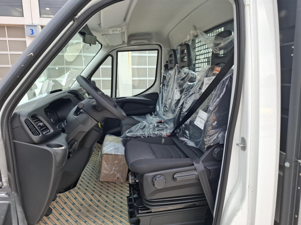 IVECO Daily 35S16 - Цельнометаллический фургон: фото 5 IVECO Daily 35S16 - Цельнометаллический фургон: фото 5