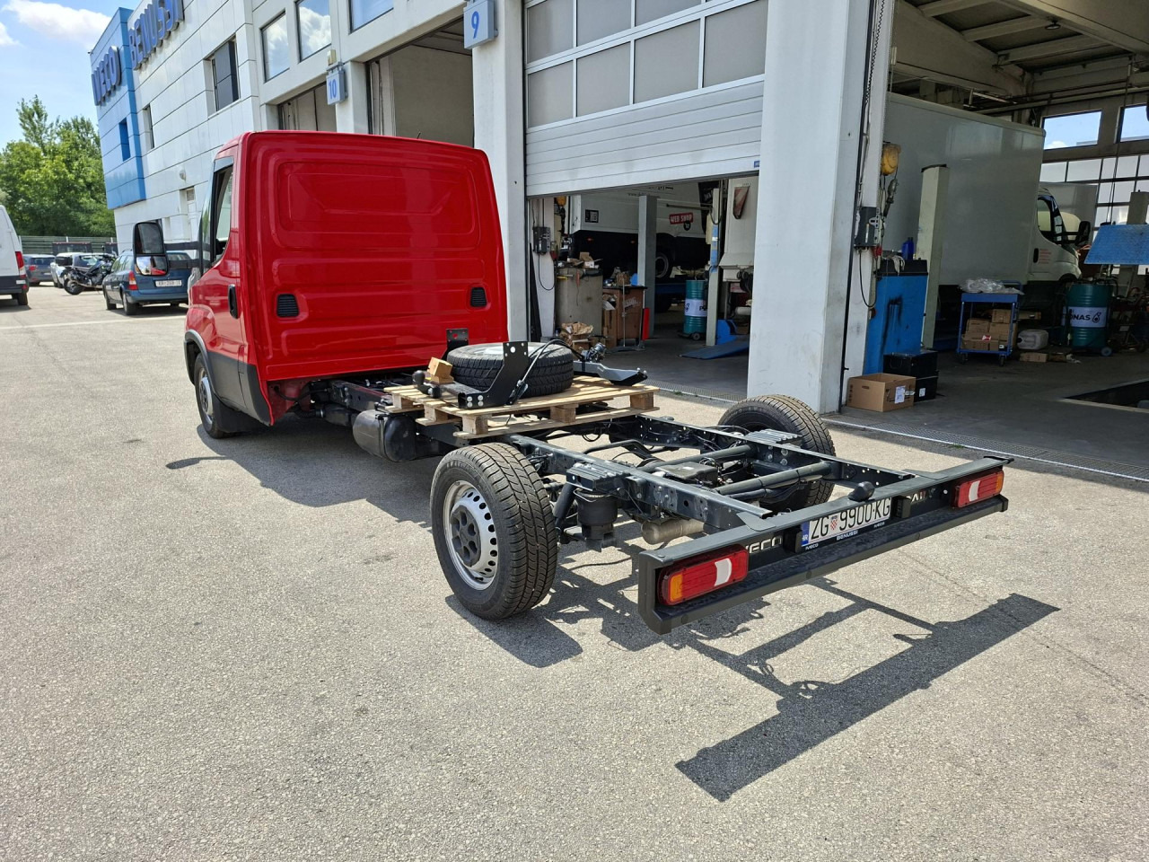 IVECO Daily 35S21HA8/P - Грузовик-шасси: фото 4 IVECO Daily 35S21HA8/P - Грузовик-шасси: фото 4