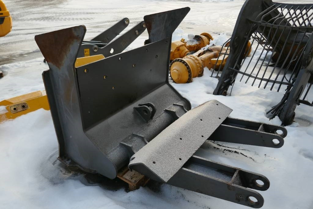 Volvo L180 HL Timmerfösare, voe11180794 - Стрела для Строительной техники: фото 3 Volvo L180 HL Timmerfösare, voe11180794 - Стрела для Строительной техники: фото 3