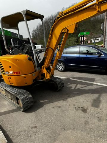 IHI 25VX3, 2.5ton, SWISS Machine IHI 25VX3, 2.5ton, SWISS Machine - Мини-экскаватор: фото 3 IHI 25VX3, 2.5ton, SWISS Machine IHI 25VX3, 2.5ton, SWISS Machine - Мини-экскаватор: фото 3
