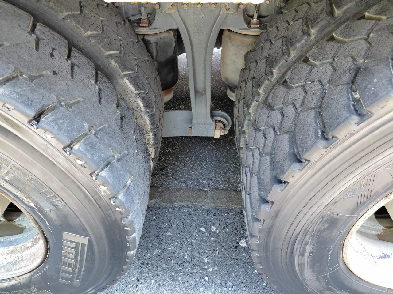 Самосвал Mercedes-Benz Arocs 4448 10x4,E6,Schwarzmueller Kipper, Retard: фото 18 Самосвал Mercedes-Benz Arocs 4448 10x4,E6,Schwarzmueller Kipper, Retard: фото 18