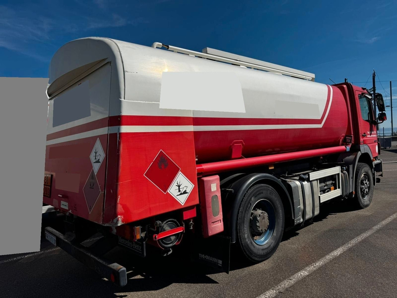 Mercedes-Benz Axor 1833, ADR, E4, 2 Kammern 1. 5000L 2. 7000L - Грузовик-цистерна: фото 3 Mercedes-Benz Axor 1833, ADR, E4, 2 Kammern 1. 5000L 2. 7000L - Грузовик-цистерна: фото 3