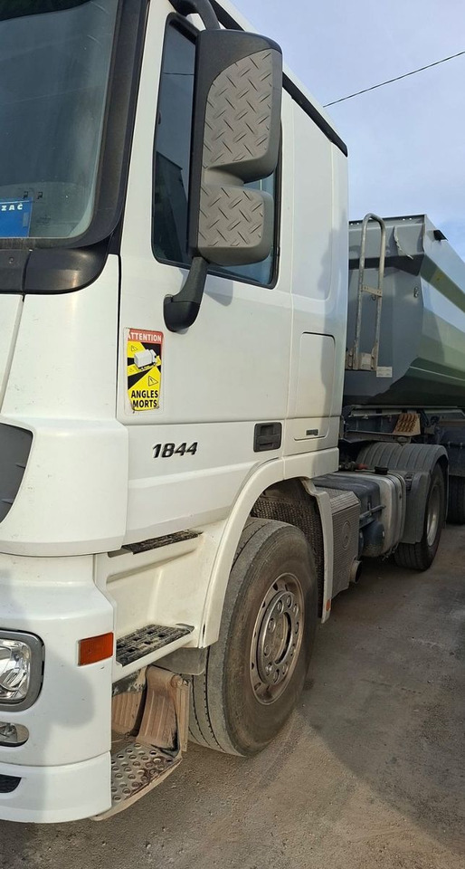 Mercedes-Benz Actros 1844 4x2, MP3, Euro 5 - Тягач: фото 2 Mercedes-Benz Actros 1844 4x2, MP3, Euro 5 - Тягач: фото 2