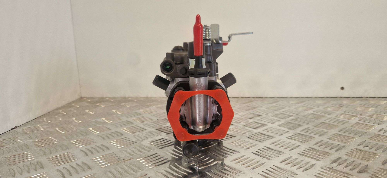 320/06927 12V injection pump 9323A252G Delphi - Двигатель и запчасти для Строительной техники: фото 2 320/06927 12V injection pump 9323A252G Delphi - Двигатель и запчасти для Строительной техники: фото 2