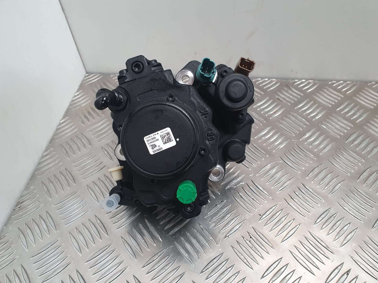 JCB Injection Pump 320/06825 Delphi 28313000 injection pump - Двигатель и запчасти для Строительной техники: фото 1 JCB Injection Pump 320/06825 Delphi 28313000 injection pump - Двигатель и запчасти для Строительной техники: фото 1