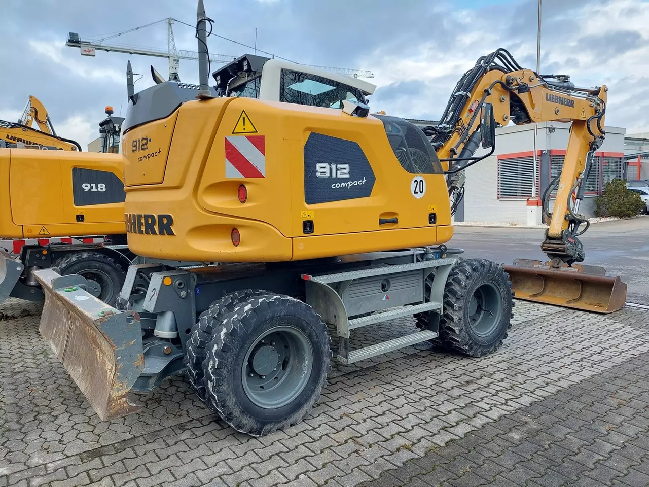 2018 Liebherr A 912 Compact - Колёсный экскаватор: фото 3 2018 Liebherr A 912 Compact - Колёсный экскаватор: фото 3