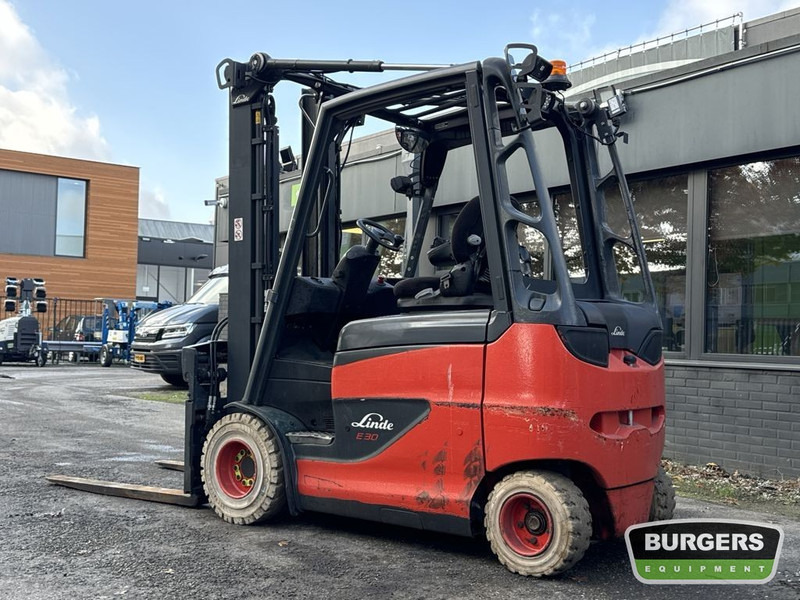 Linde E30H-01 600 - Электропогрузчик: фото 2 Linde E30H-01 600 - Электропогрузчик: фото 2