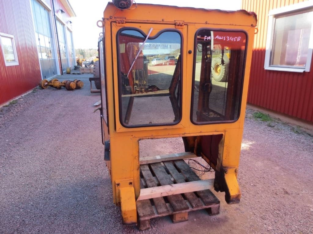 Fiat-Allis 345B - Кабина для Строительной техники: фото 4 Fiat-Allis 345B - Кабина для Строительной техники: фото 4