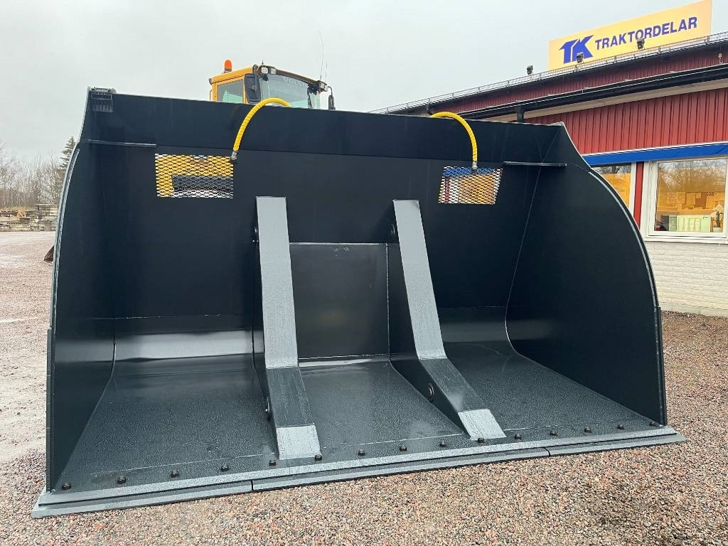 Högtippande skopa 15 m3 High tip bucket - Ковш для Строительной техники: фото 1 Högtippande skopa 15 m3 High tip bucket - Ковш для Строительной техники: фото 1