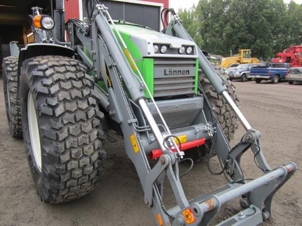 Lännen 8800 E for parts - Экскаватор-погрузчик: фото 4 Lännen 8800 E for parts - Экскаватор-погрузчик: фото 4