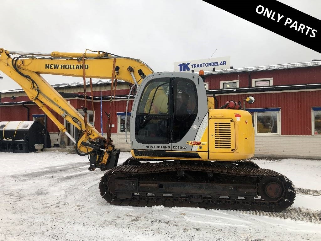 New Holland Kobelco E135SR dismantled: only spare parts - Гусеничный экскаватор: фото 1 New Holland Kobelco E135SR dismantled: only spare parts - Гусеничный экскаватор: фото 1