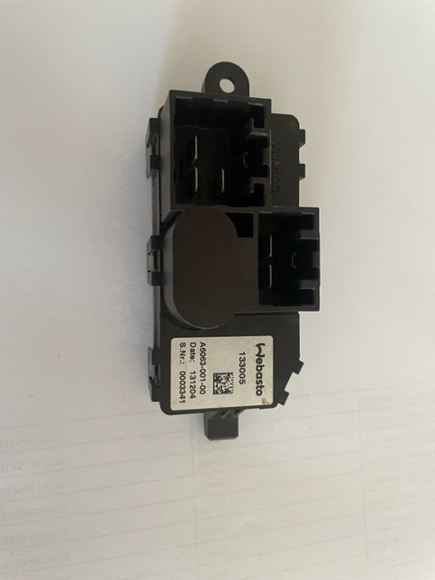 7059704M1 Regulator prędkości obrotów dmuchawy Webasto 133005 - Отопление/ Вентиляция для Сельскохозяйственной техники: фото 1 7059704M1 Regulator prędkości obrotów dmuchawy Webasto 133005 - Отопление/ Вентиляция для Сельскохозяйственной техники: фото 1