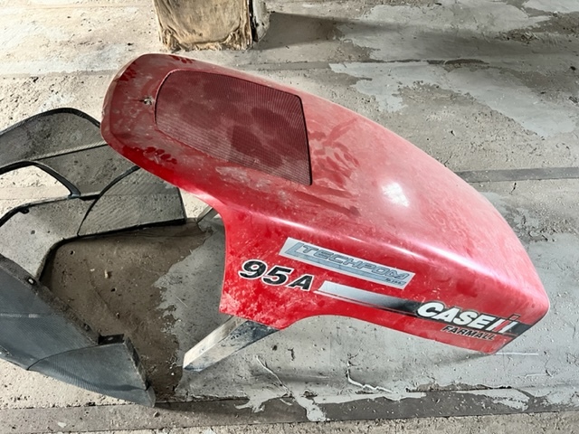 Case Farmall Grill Kratka chłodnicy 84350111 - Решётка радиатора для Тракторов: фото 3 Case Farmall Grill Kratka chłodnicy 84350111 - Решётка радиатора для Тракторов: фото 3