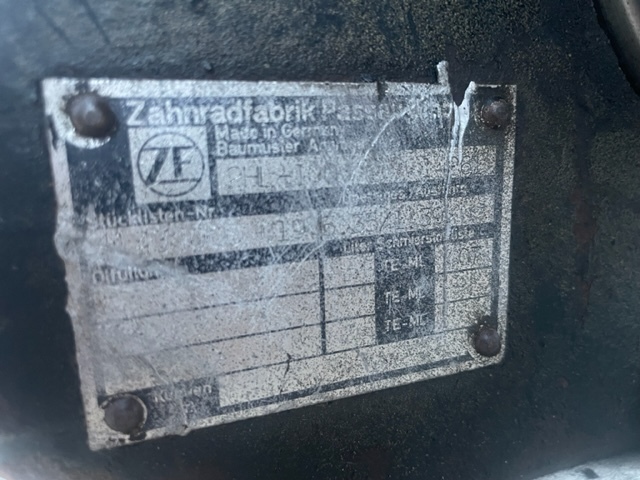 Caterpillar 212 ZF AP-B355 , APL-B355 zwolnica zwrotnica Piasta obudowa mostu - Поворотный кулак для Сельскохозяйственной техники: фото 5 Caterpillar 212 ZF AP-B355 , APL-B355 zwolnica zwrotnica Piasta obudowa mostu - Поворотный кулак для Сельскохозяйственной техники: фото 5