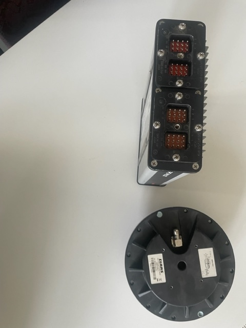 Claas GPS pilot S7/S11 , 14059330 Claas eDriveX źyroskop i antena - Система навигации: фото 2 Claas GPS pilot S7/S11 , 14059330 Claas eDriveX źyroskop i antena - Система навигации: фото 2