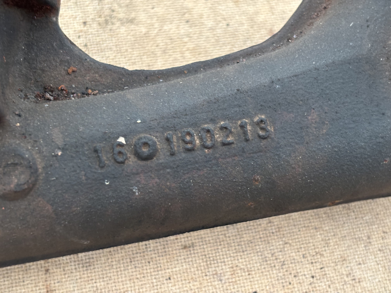 Claas LEXION 780 KOLEKTOR WYDECHOWY 5421420601 - Выхлопная труба для Зерноуборочных комбайнов: фото 1 Claas LEXION 780 KOLEKTOR WYDECHOWY 5421420601 - Выхлопная труба для Зерноуборочных комбайнов: фото 1