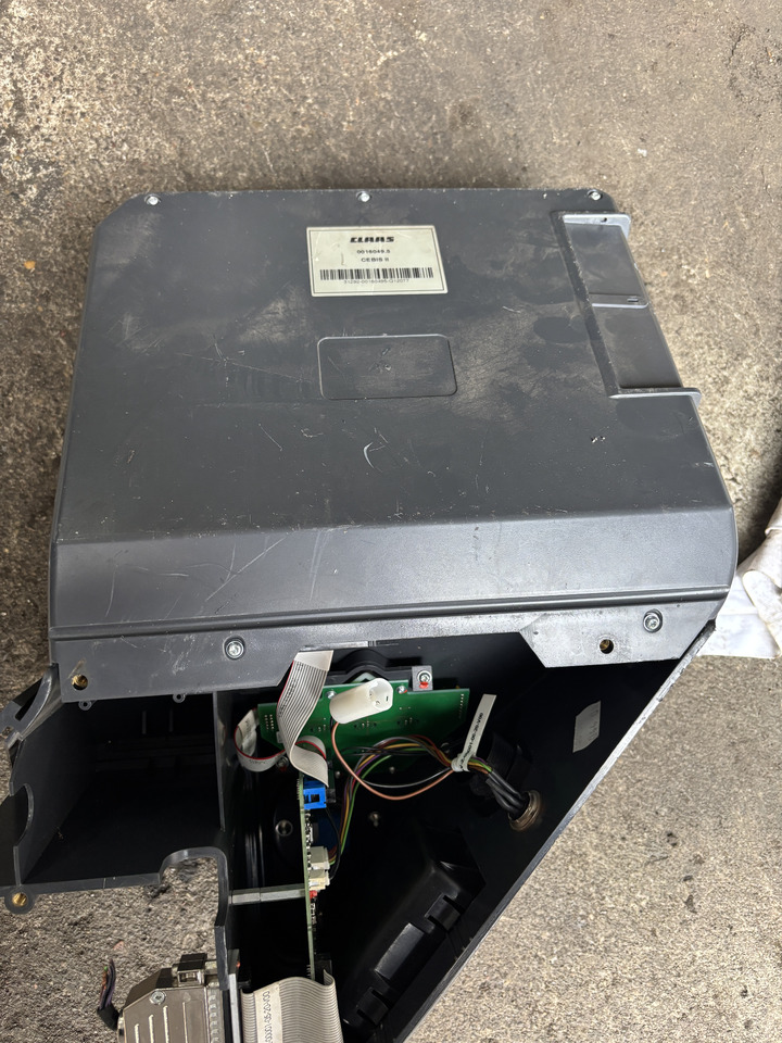 Claas Lexion - monitor terminal Cebis II 0016049.5 016049.5 - Электрическая система: фото 1 Claas Lexion - monitor terminal Cebis II 0016049.5 016049.5 - Электрическая система: фото 1
