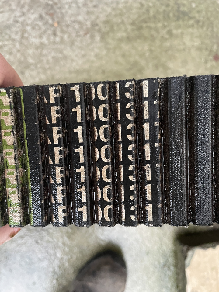 Claas Lexion - pas pasek klinowy 1001317 - Натяжитель ремня для Строительной техники: фото 2 Claas Lexion - pas pasek klinowy 1001317 - Натяжитель ремня для Строительной техники: фото 2