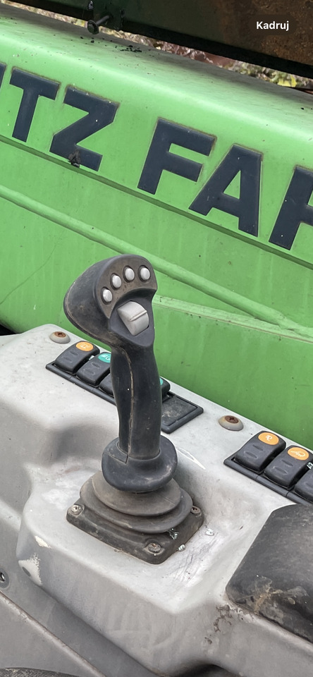 Deutz-Fahr Agrovector 30.7 ładowarka - joystick 8G5001C0054 - Кабина и интерьер для Телескопических погрузчиков: фото 1 Deutz-Fahr Agrovector 30.7 ładowarka - joystick 8G5001C0054 - Кабина и интерьер для Телескопических погрузчиков: фото 1